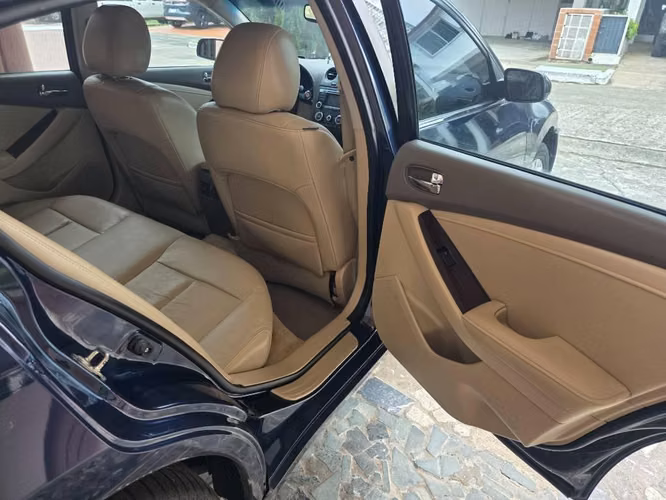 Vendo Nissan Altima 2012