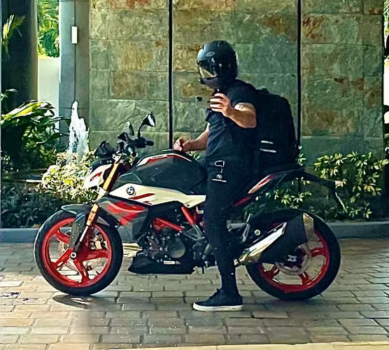 2021 BMW G310R CASI NUEVA SOLO 1.5K km de uso $3,850