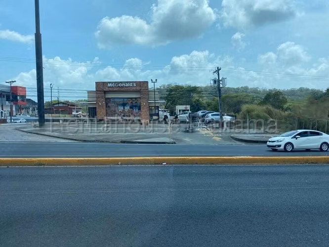 VENDO Terreno ubicado en Sabanitas Colon.