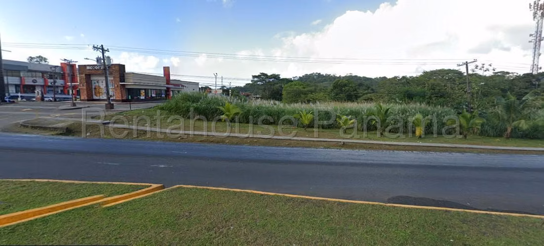 VENDO Terreno ubicado en Sabanitas Colon.
