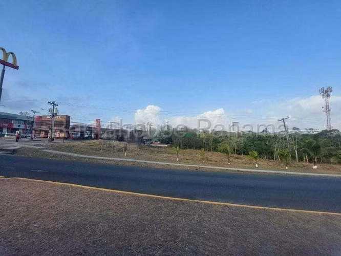 VENDO Terreno ubicado en Sabanitas Colon.