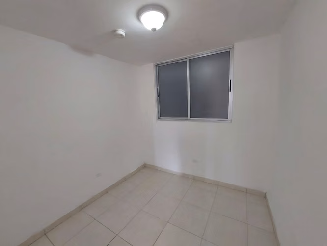 Céntrico Apartamento en el P.H. Residencial Llano Bonito de 2 recámaras, 1 baño - Imagen 3