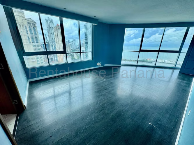 Venta Apartamento Avenida Balboa - YD