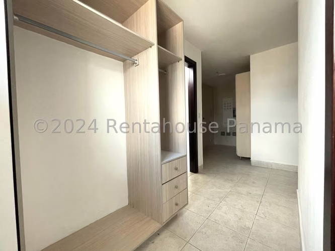 Venta Apartamento Punta Pacífica - YD