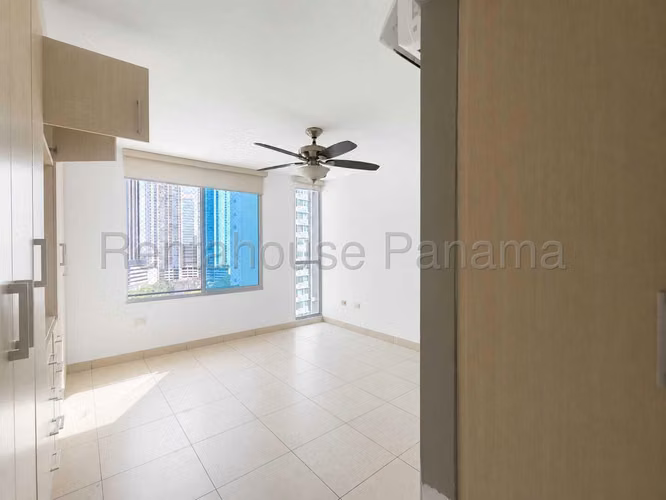 Se Alquila Apartamento en Costa del Este MDV27-598