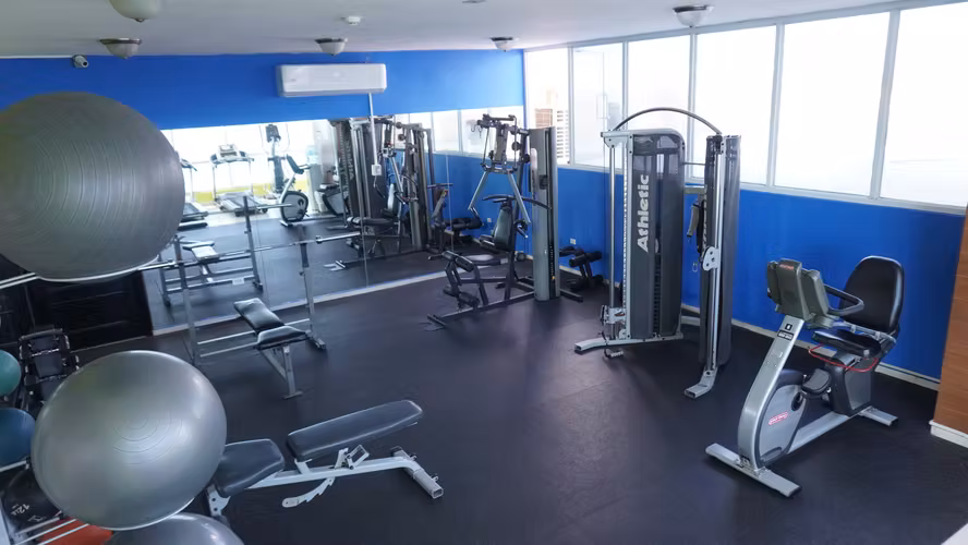 Apartamento en Avenida Balboa, PH Vista del Mar, Frente al Mar, Full Amoblado