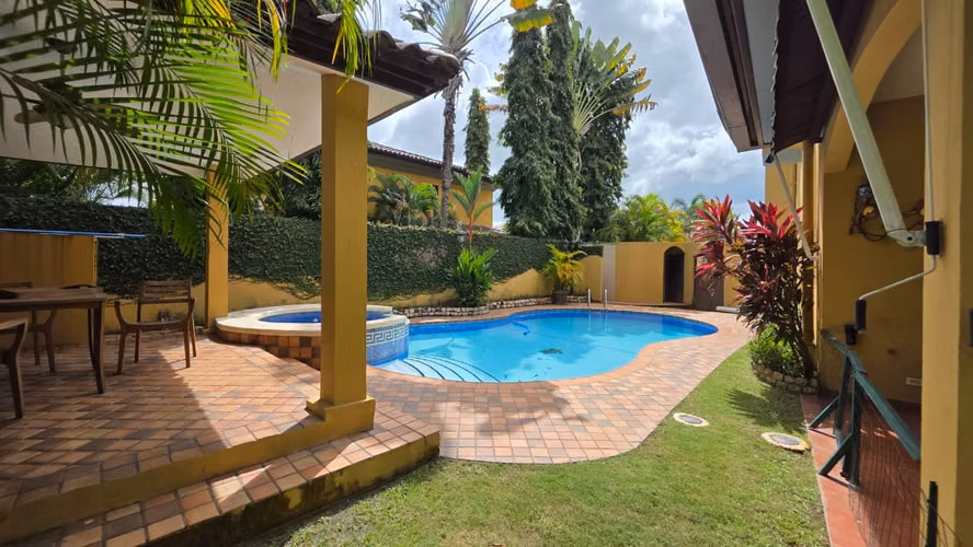 Luxury Residence for Sale in PH Antigua – Costa del Este
