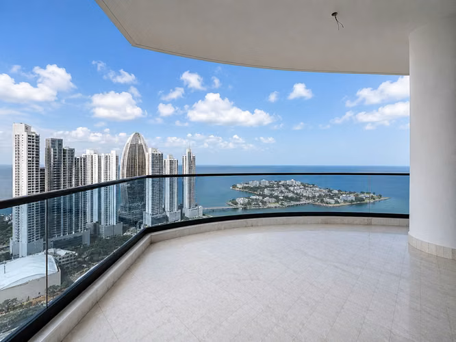 Venta de apartamento en Punta Paitilla – PH Ocean Front