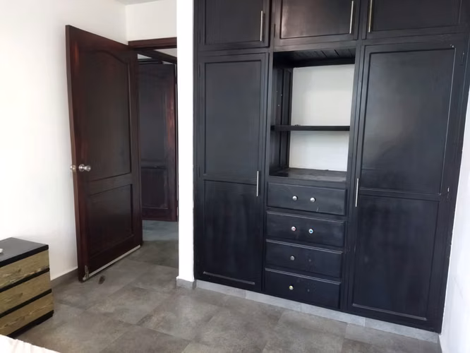 SE VENDE APARTAMENTO VIA PORRAS  ID 834