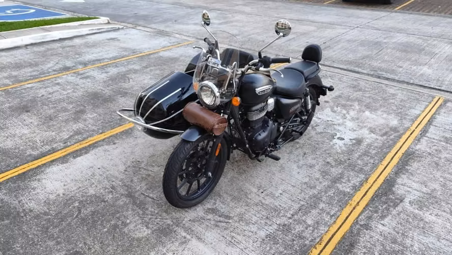 Moto con sidecar