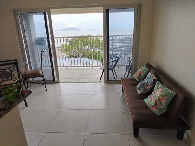 Alquiler apartamento amoblado frente al Mar Playa Dorada
