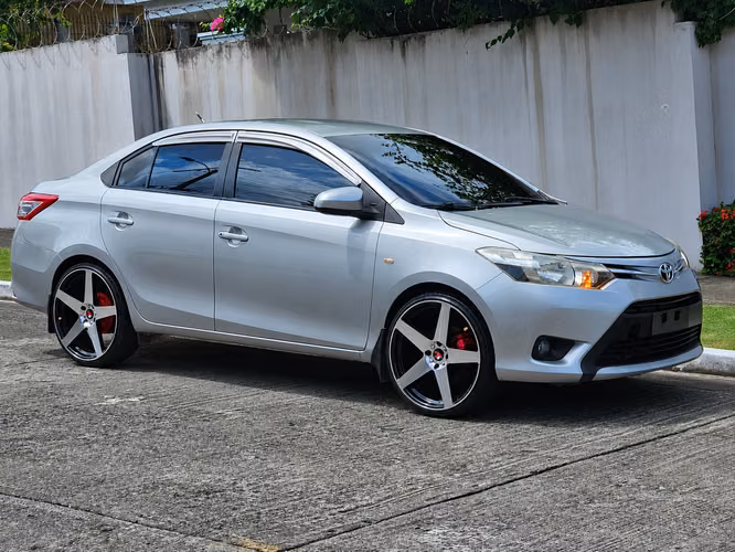 Toyota Yaris 2016 Conservado con extras