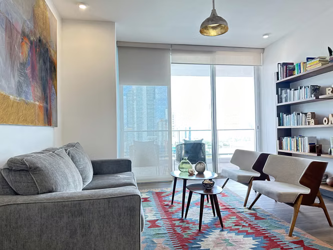 Apartamento Remodelado PH Destiny Avenida Balboa | Vista Mar | Terraza | $260K