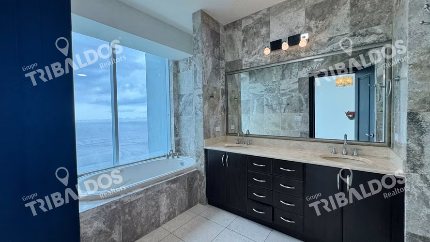 VENTA DE APARTAMENTO EN PH OCEAN TWO