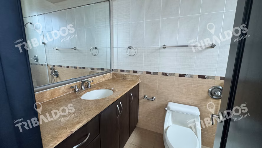 VENTA DE APARTAMENTO EN PH OCEAN TWO