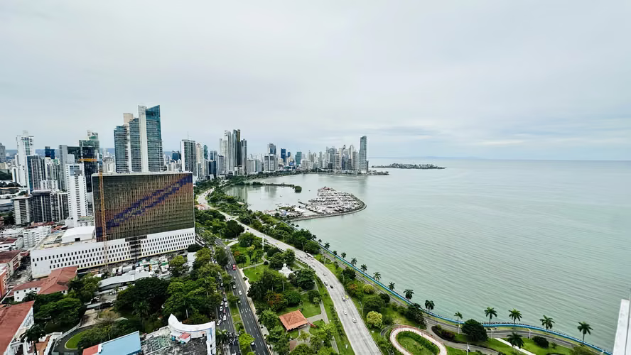 PH Destiny Avenida Balboa | 149m² | 2 Habitaciones | Balcón Vista Mar | $365K