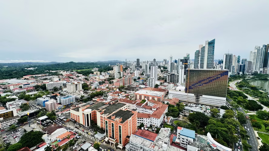 PH Destiny Avenida Balboa | 149m² | 2 Habitaciones | Balcón Vista Mar | $365K
