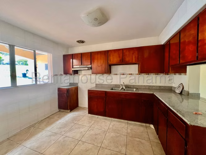 Venta de Casa en Panama Pacifico Villas de Howard EC
