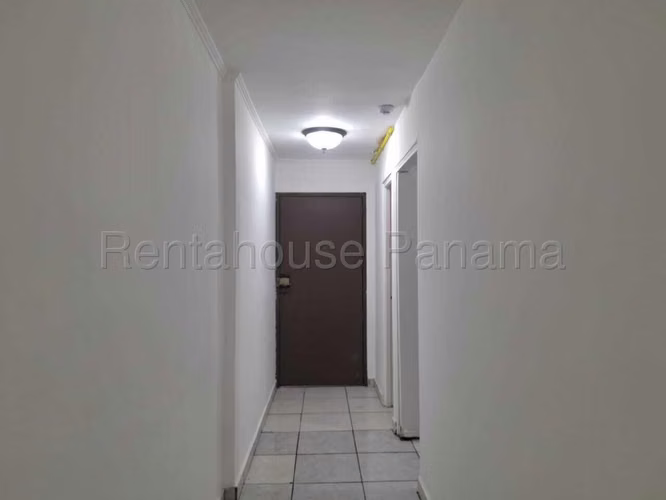 Venta de Apartamento con Línea blanca en San Francisco Ph Torres del Golf EC