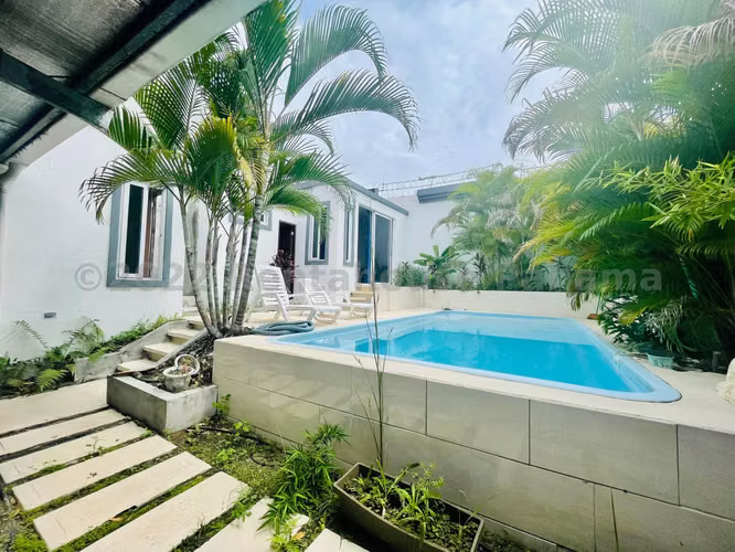 Venta de Casa en El Bosque El doral KF