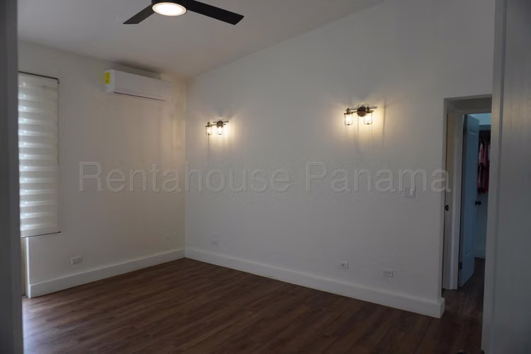 Venta de Casa en Clayton Embassy Garden KF