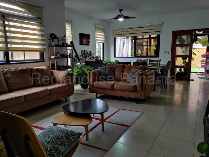 Venta de Casa en Costa Sur El Doral Solo Cliente Directo MC