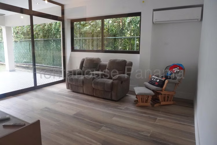 Venta de Casa en Clayton Embassy Garden Solo Cliente Directo MC