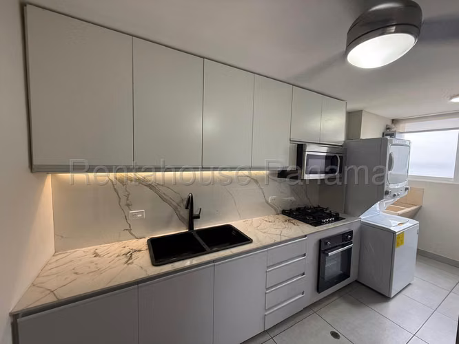 Vendo Apartamento en San Francisco TORRES MAR DEL SUR OF27-668