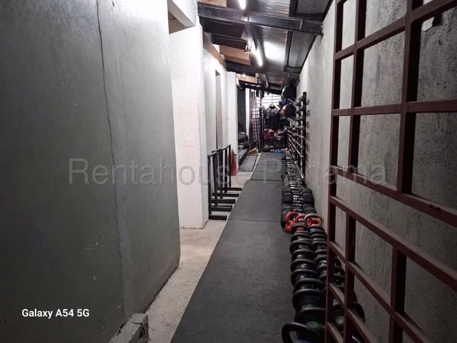 Vendo CASA COMERCIAL en San Francisco OF27-650