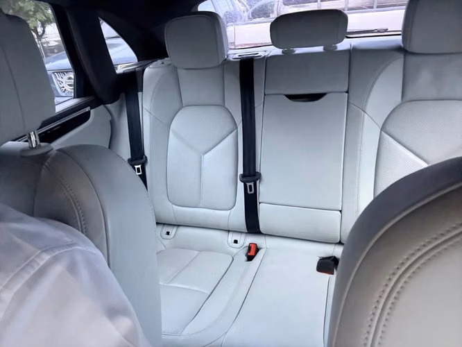 Porsche Macan S