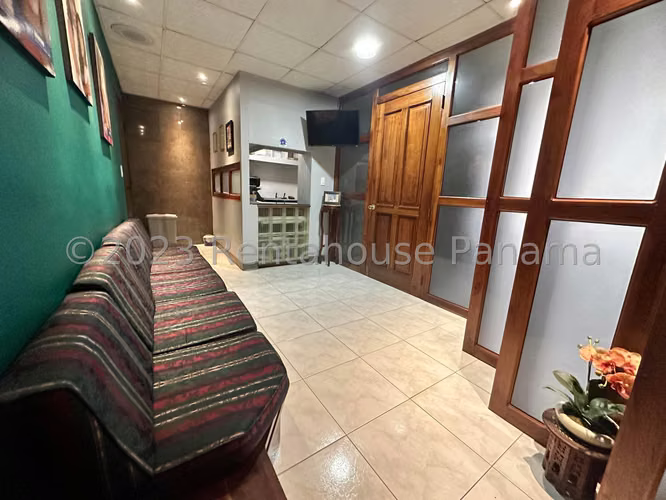 Venta de Consultorio en Obarrio Plaza Ejecutiva