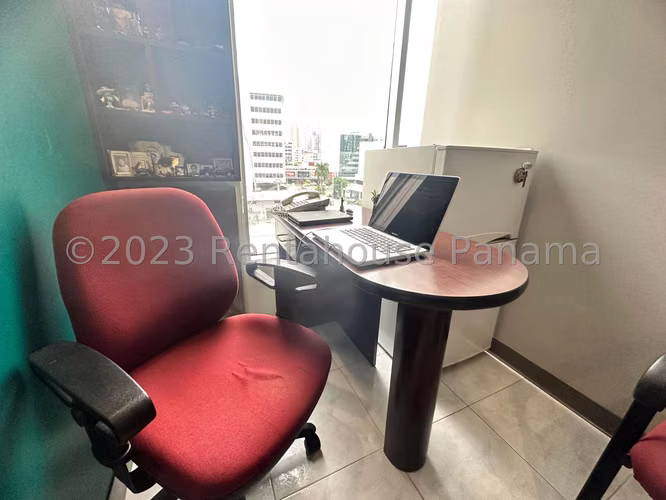 Venta de Consultorio en Obarrio Plaza Ejecutiva