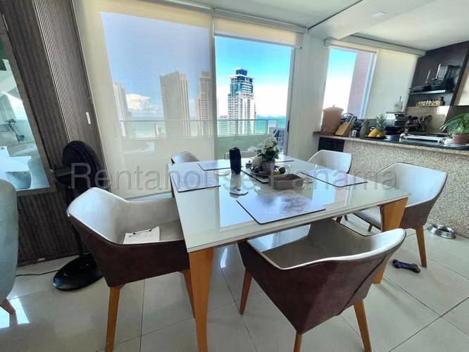 Apartamento en venta tipo loft PH Sevilla Costa del Este