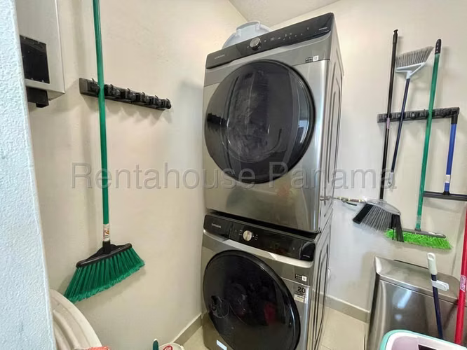Apartamento en venta tipo loft PH Sevilla Costa del Este