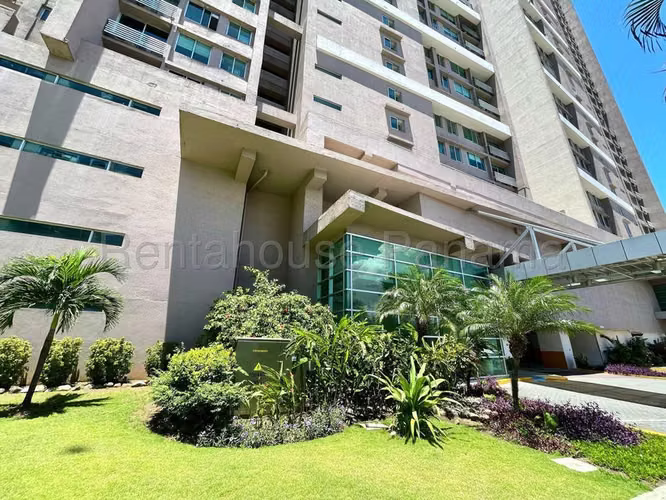 Apartamento en venta tipo loft PH Sevilla Costa del Este
