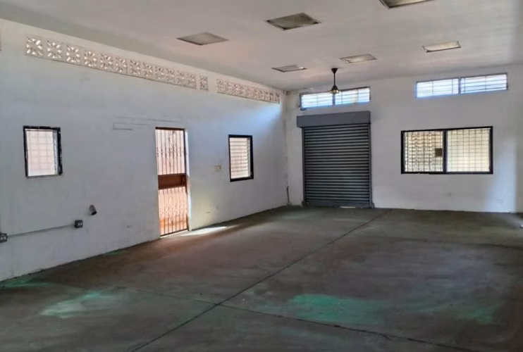 CASA EN VENTA NEGOCIO CHANIS PARA REMODELAR REMATE