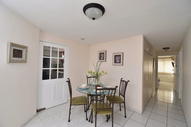 Venta de Espectacular Apartamento en Century Plaza