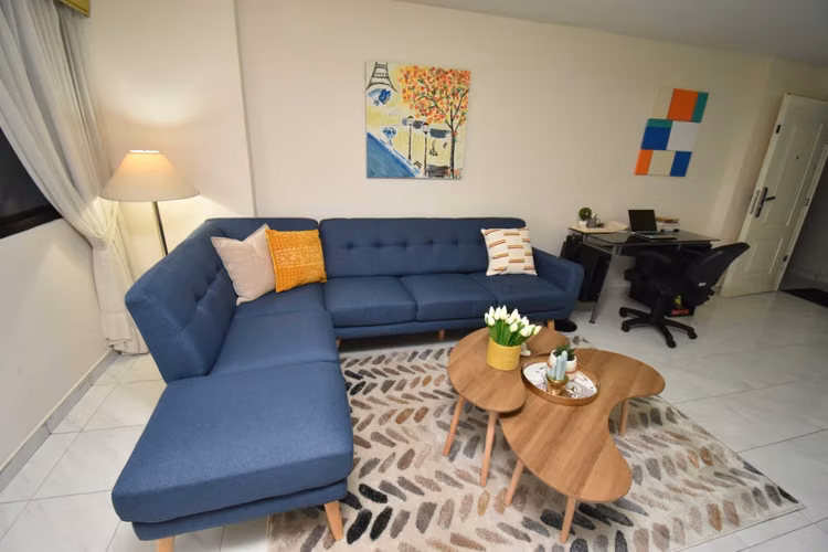 Venta de Espectacular Apartamento en Century Plaza