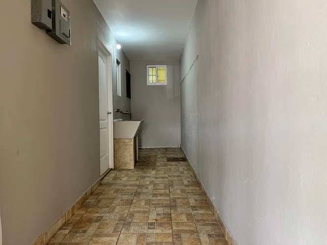 SE ALQUILA CASA EN SAN ANTONIO