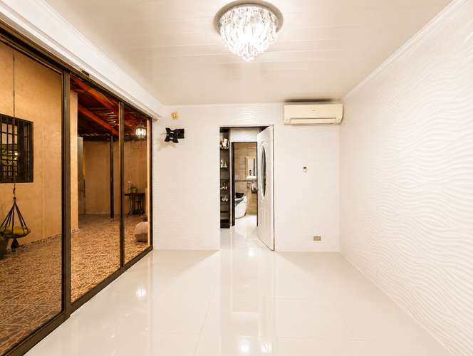 Casa Remodelada 4 Habitaciones en Brisas del Golf — 300 m² | Garaje T…