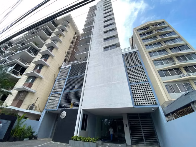 Venta de Apartamento en El Carmen PH TRIO a pasos del Metro - LH