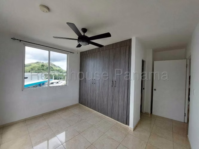 Apartamento en Alquiler en Transistmica RJ