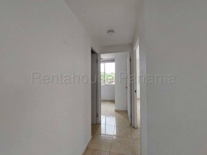 Apartamento en Alquiler en Transistmica RJ