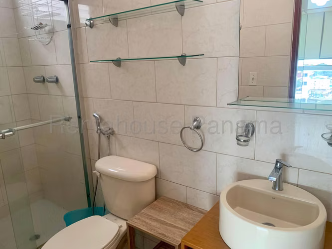 Apartamento en Alquiler en Transistmica RJ