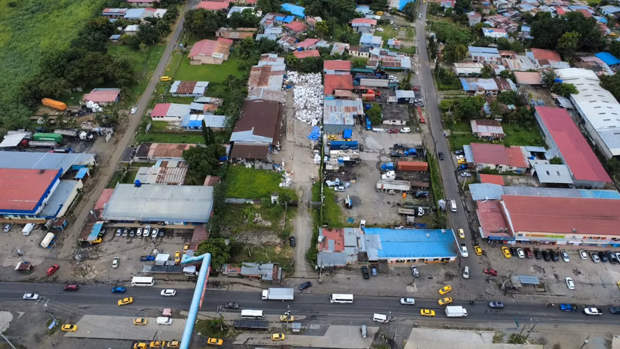 SE VENDE TERRENO EN CHILIBRE NEGOCIABLE