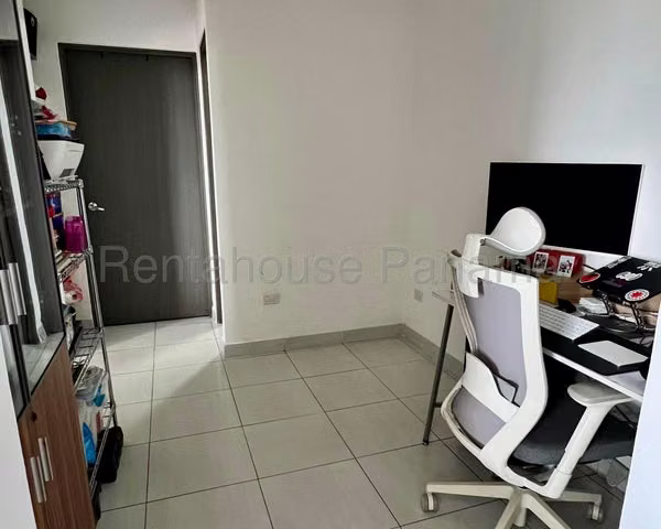 Alquiler de Apartamento en Vía España 26LBR1133