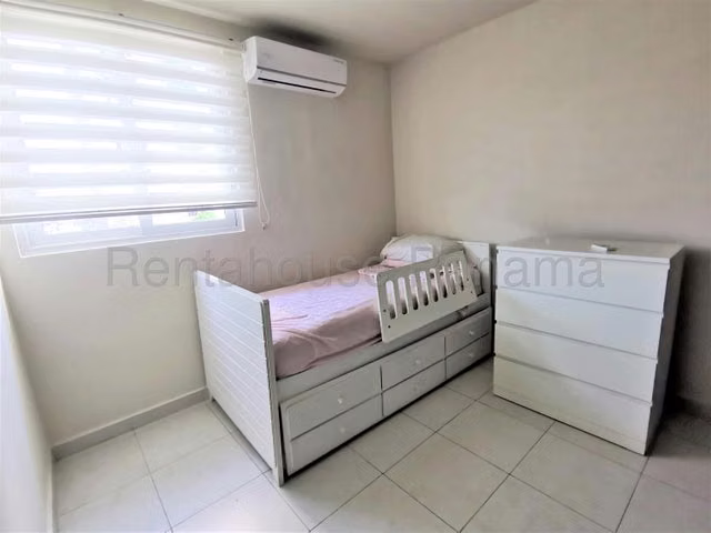 Alquiler de Apartamento en Versalles 26LBR7137