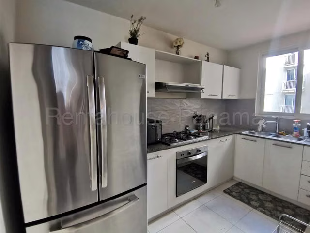 Alquiler de Apartamento en Versalles 26LBR7137
