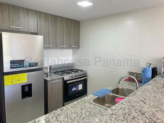 Alquiler de Apartamento en El Bosque 27LBR182