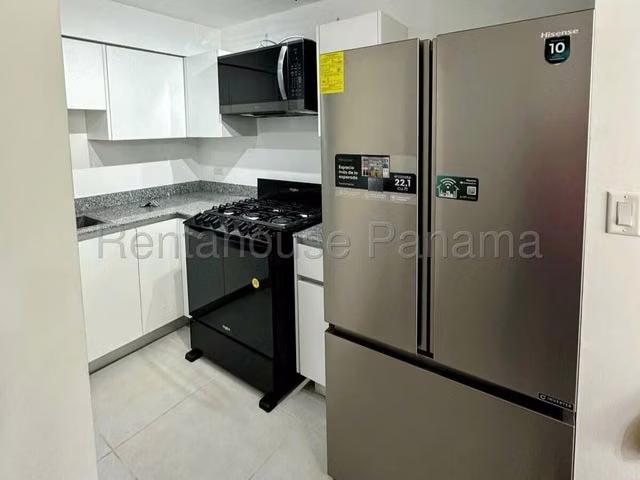 Alquiler de Apartamento en Parque Lefevre 27LBR309